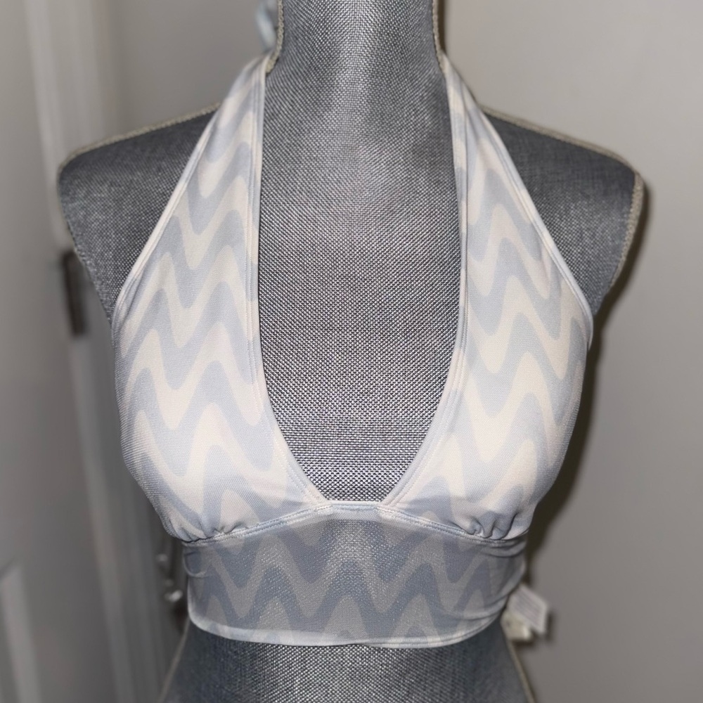 Gilly Hicks Convertible Top in Blue and Gray